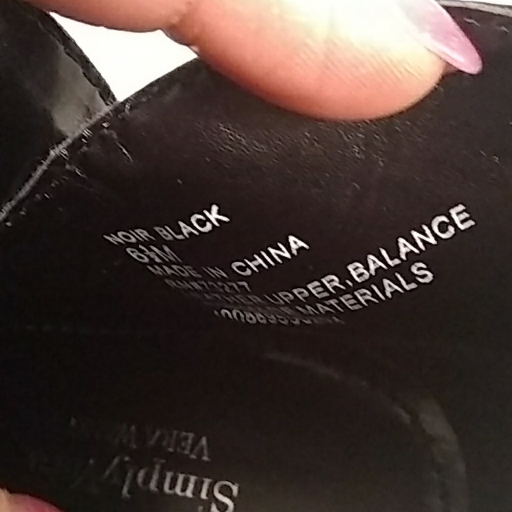 Simply Vera Wang ankle boots - Picture 3 of 5